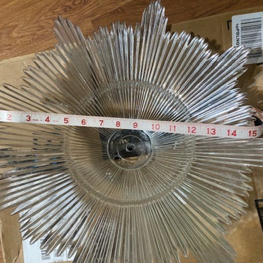 Vintage Art Deco or Mid-Century Modern starburst glass ceiling light shade - Picture 8 of 10